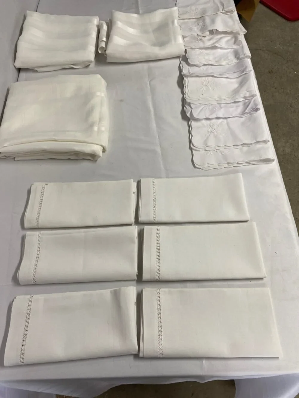 Formal and Vintage Linen Napkins and Tablecloths